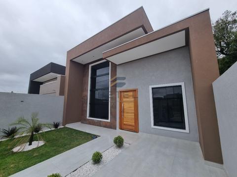 Linda casa no loteamento Adeodato!